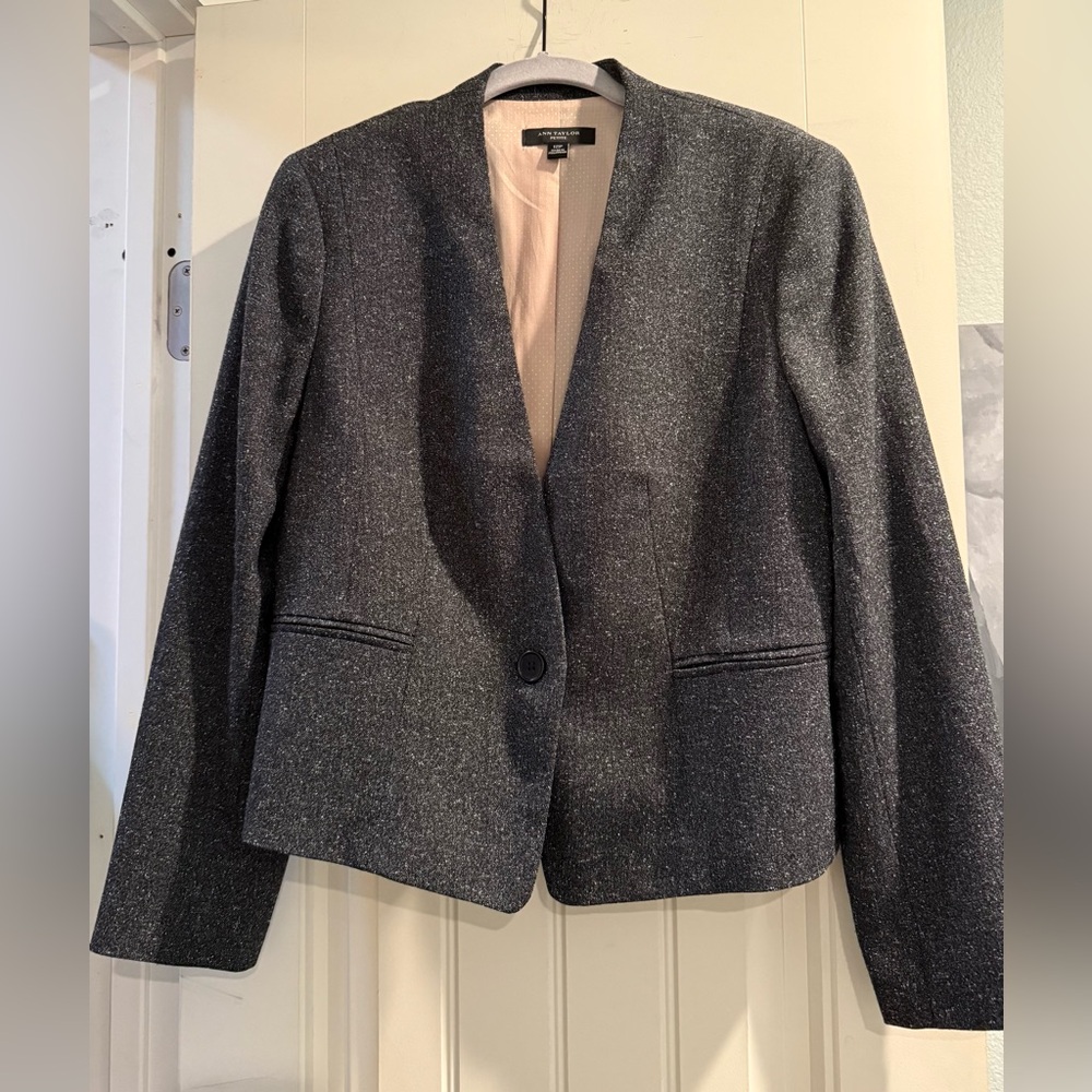 Ann Taylor Black and Cream speckled BLAZER